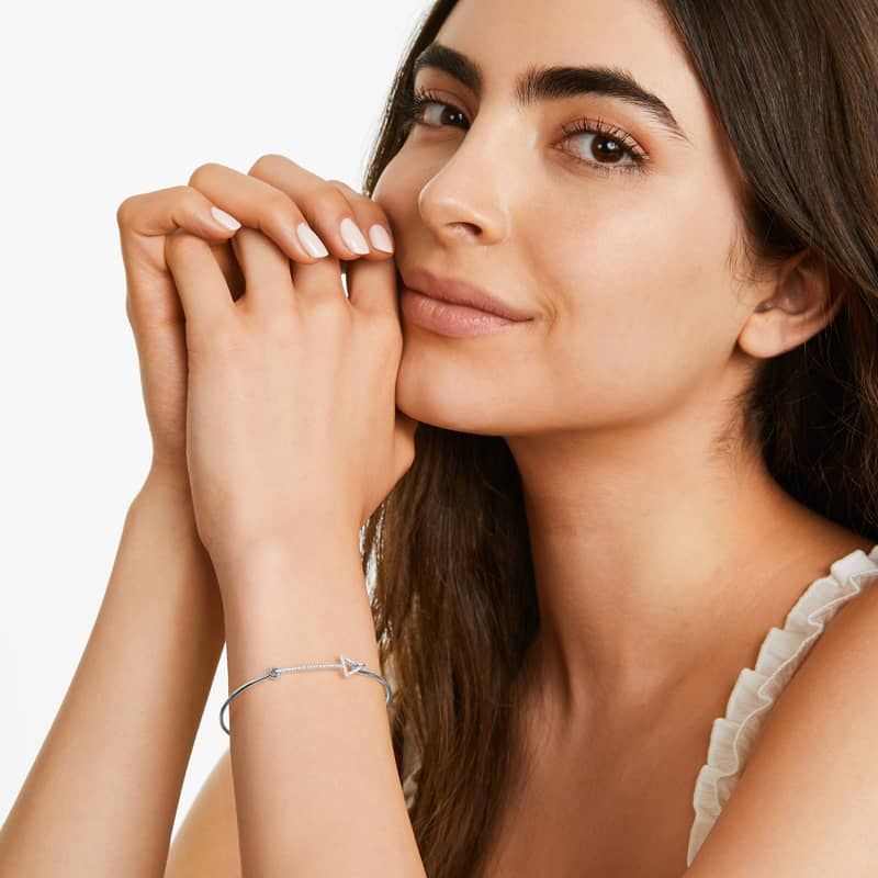 14K White Gold Teardrop Shape Diamond Bracelet