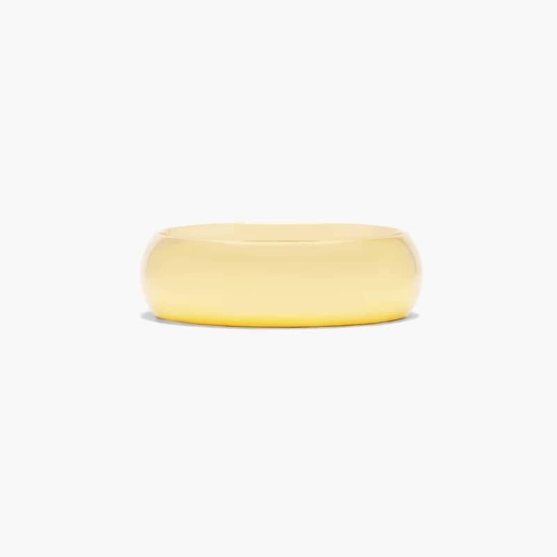 This beautiful 7mm band features a slightly domed surface and Comfort-Fit on the inside for unforgettable comfort.