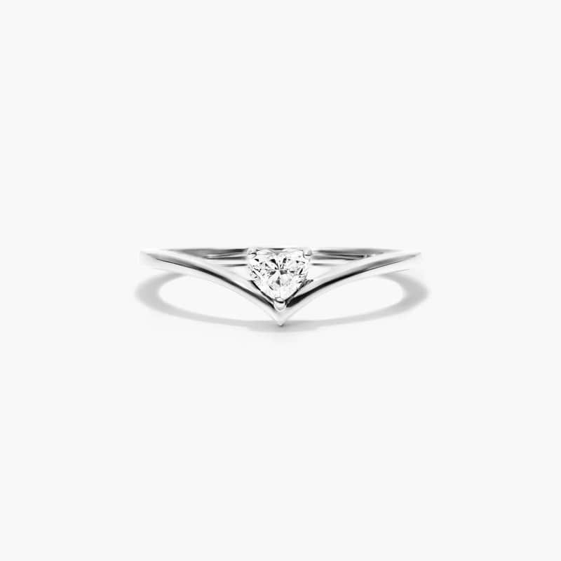 14K White Gold Heart Shape Diamond Pinnacle Ring
