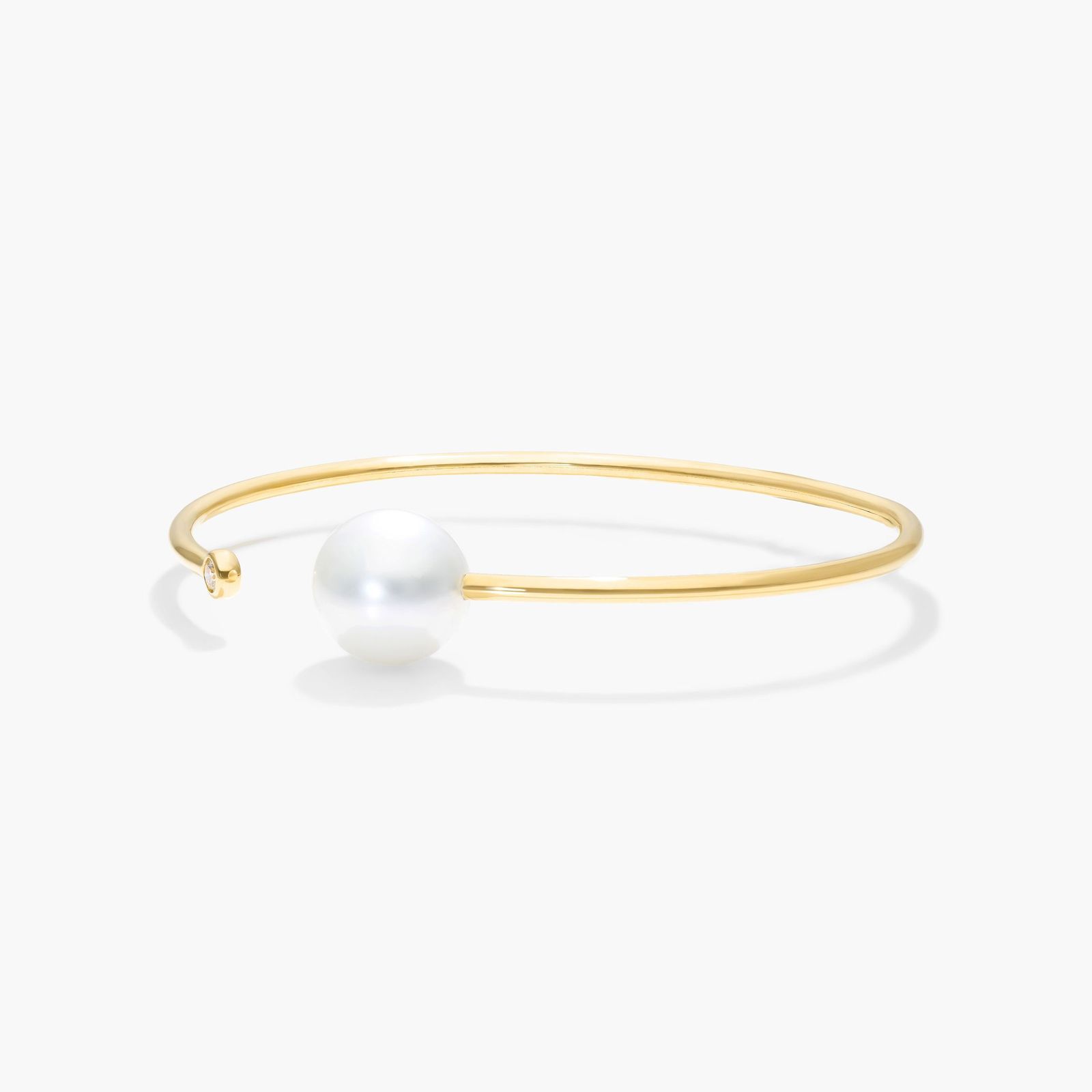 18K Yellow Gold South Sea Cultured Pearl and Bezel Set Diamond Bangle Bracelet (11.0-12.0mm) Image-1