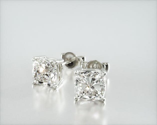 14K White Gold Cushion Shape Diamond Stud Earrings (1.50 CTW FG