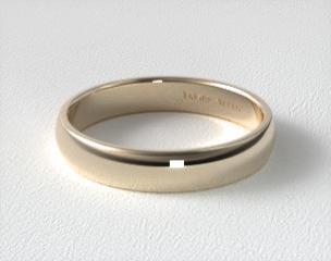This 5mm traditional band has a classic inside and a lower dome surface on the outside that provides both a modern and classic profile.