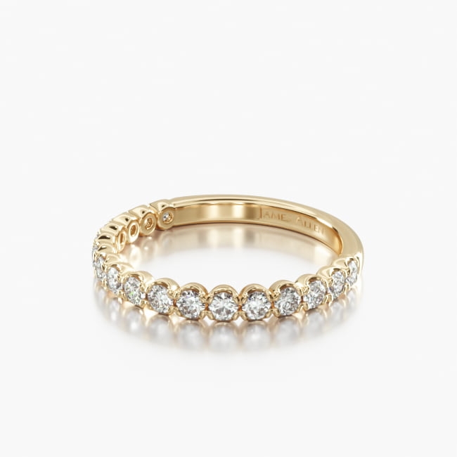 14K Yellow Gold Scallop Style Diamond Wedding Ring