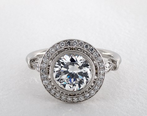 18K White Gold Milgrain Accented Pavé Halo Engagement Ring