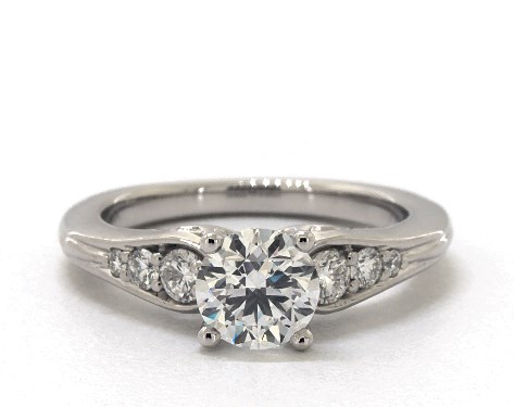 Platinum Side stones Setting