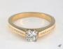 Various carat combinations for the selected ring