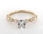 Various carat combinations for the selected ring