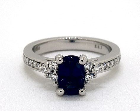 Platinum Side stones Setting