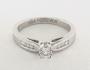 Various carat combinations for the selected ring