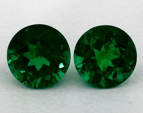  
        1.37 Total Carat 
        
        Round 
        Green Emeralds