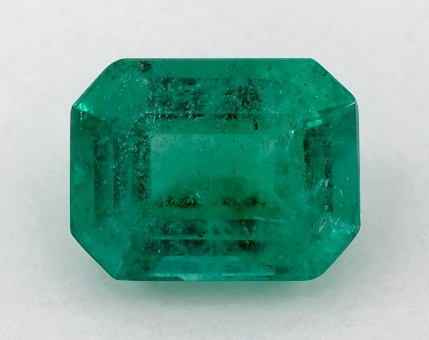  
        2.10  Carat 
        
        Emerald 
        Green Emerald