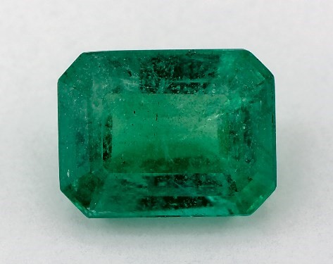  
        2.10  Carat 
        
        Emerald 
        Green Emerald