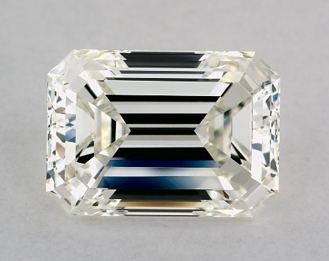 This 3.01 carat emerald diamond H color VS1 clarity has Very Good proportions and a diamond grading report from IGI