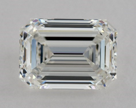  
        2.01  Carat 
        
        emerald 
        diamond